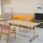 とっさか　談話室